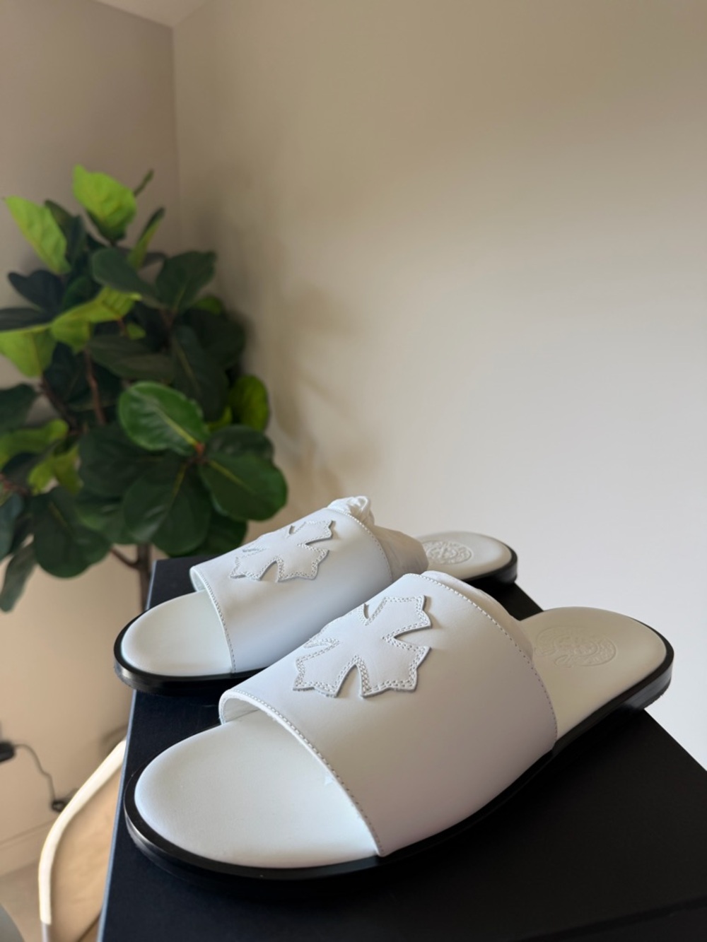 Chrome hearts White Slide Sandals with Embossed Logo